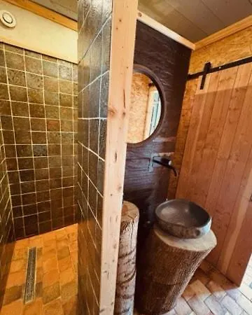 Le Bout Du Monde Apartment